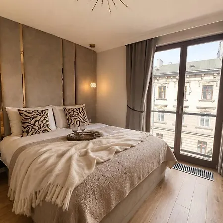 Apartman Golden Trio *