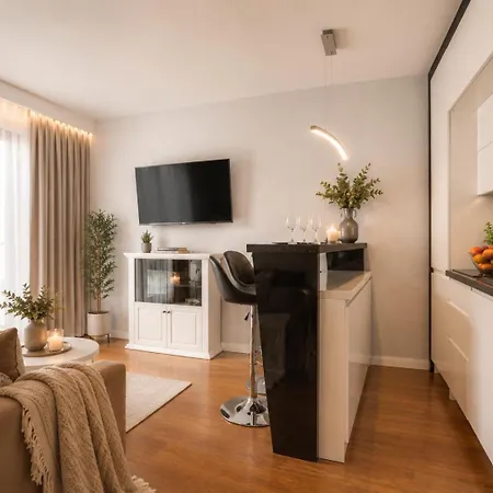 Golden Trio Appartement